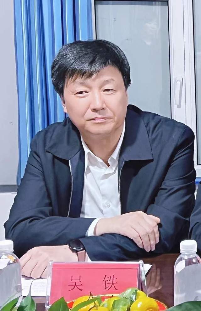 陕西省委副秘书长高新民一行考察调研兵团陕西商会执行会长单位