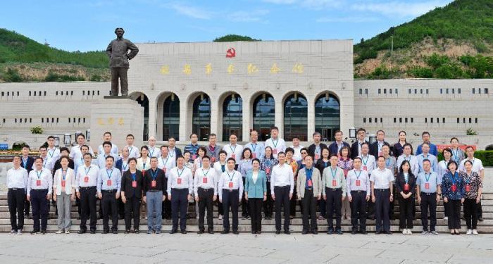 弘扬延安精神 以实干担当展现统战新气象新作为